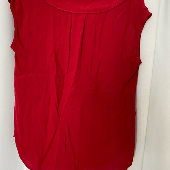 Red blouse 💃🏻 - Picture 3 of 3